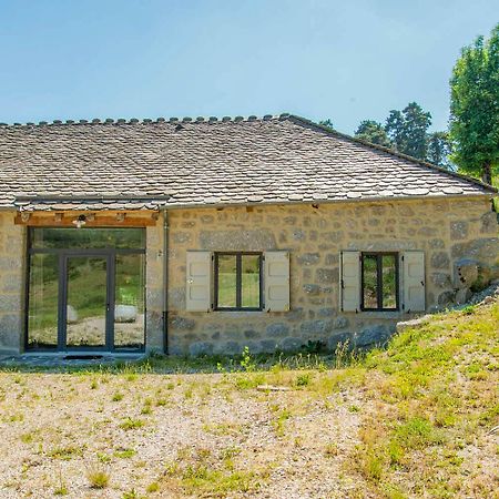 Gite De La Grange - Domaine De Coulagnettes Serverette Exterior foto